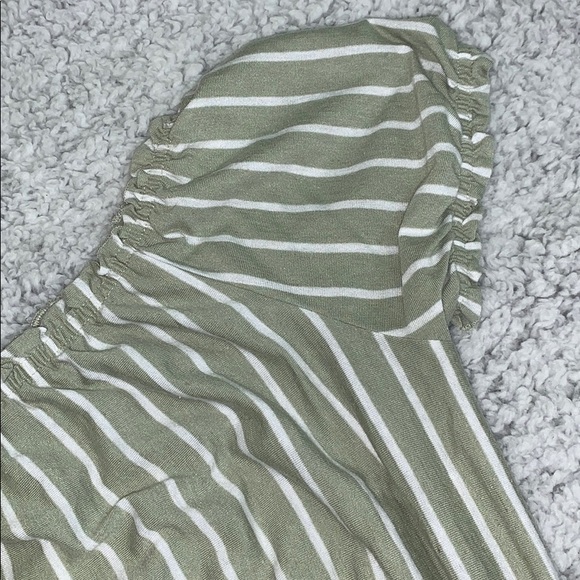 Striped off the shoulder top - Picture 2 of 4